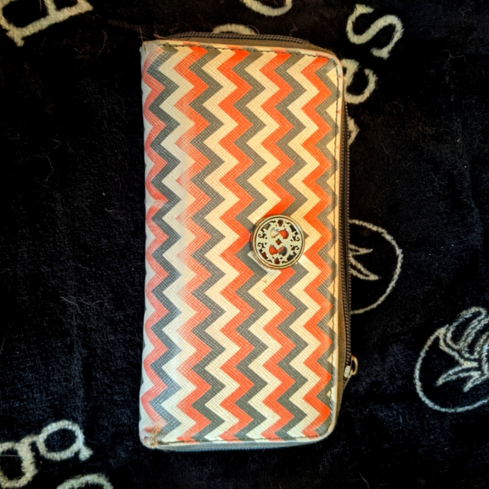 Cute Chevron wallet